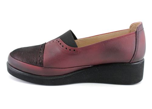 Дамски обувки от естествена кожа в бордо, модел Рита.