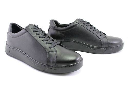 Мъжки ежедневни обувки с връзки в черно - Модел Лазаро.