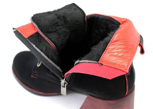 Дамски елегнтни боти със страничен цип и връзки в черно и червено -  Модел Грация.