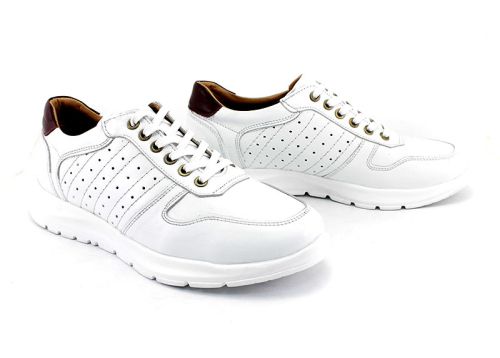 Мъжки ежедневни обувки в бяло - Модел Фидел.