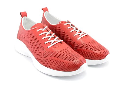 Дамски спортни обувки в червено -  Модел Долорес.