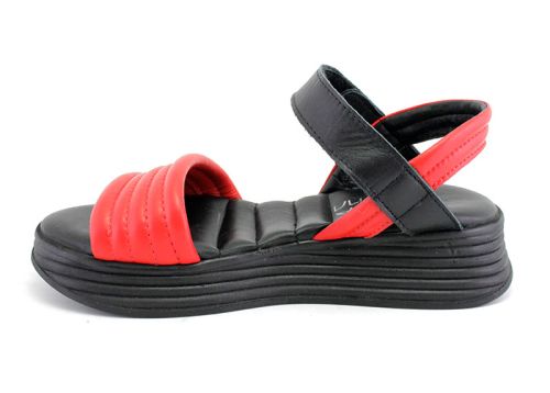 Дамски сандали в червено и черно - Модел Александра