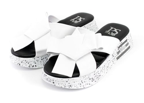 Дамски чехли в бяло - Модел Лола