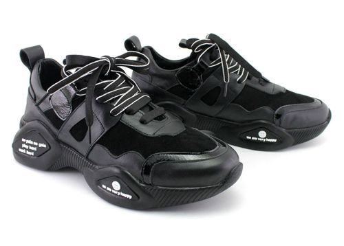 Дамски спортни обувки в черно -  Модел Евита.