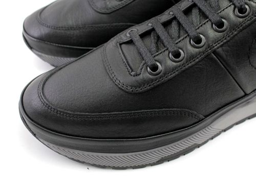 Мъжки ежедневни обувки с връзки в черно - Модел Габриел.