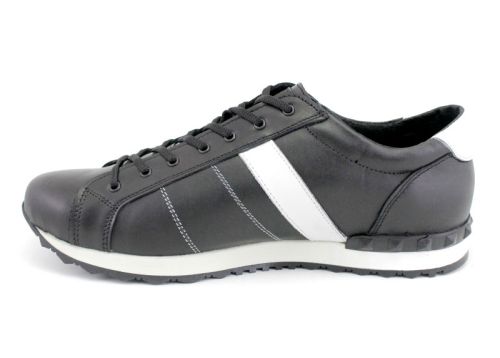Мъжки спортни обувки в черно и бяло - Модел Ерол
