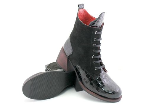 Botine de dama din lac natural si colier din piele naturala - model Caprice