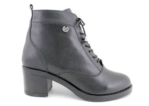 Botine de dama din piele naturala de culoare neagra - model Chloe