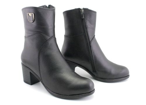 Botine de dama din piele naturala neagra - model Pagane-M