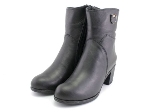 Botine de dama din piele naturala neagra - model Pagane-M