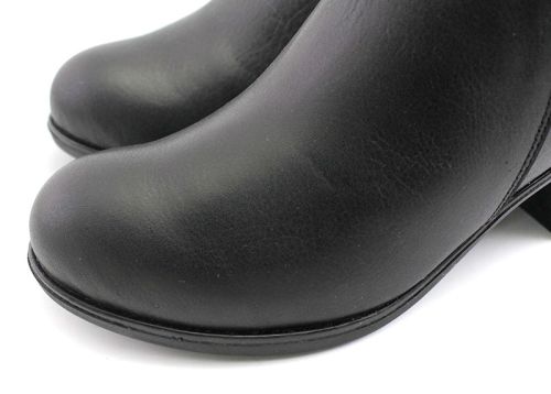 Botine de dama din piele naturala neagra - model Pagane-M