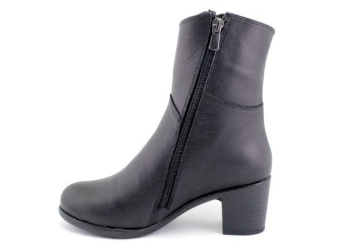 Botine de dama din piele naturala neagra - model Pagane-M