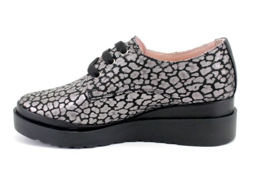 Pantofi casual dama din piele naturala in negru pantera, model Calypso. Marimi 36-42.