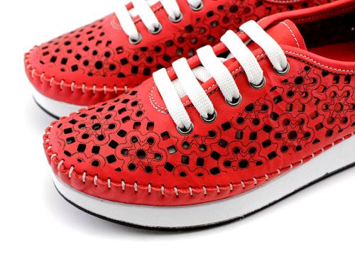 Дамски летни обувки от естествена кожа в червено - Модел Севиля