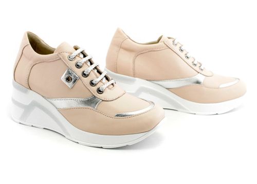 Дамски спортни обувки от естествена кожа в розово - Модел Даная.