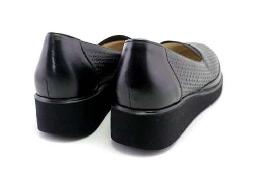 Дамски, ежедневни обувки от естествена кожа в черно, модел  Акация