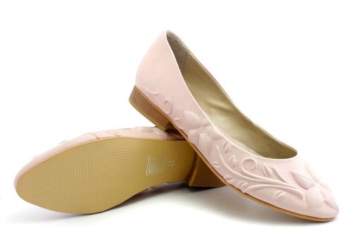 Дамски, ниски обувки от естествена кожа в розово - Модел Цветелина