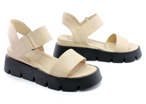 Дамски сандали в бежово - Модел Каролина.