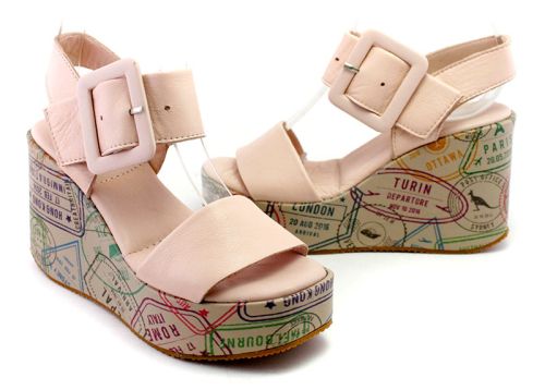 Дамски сандали на платформа в  розово - Модел Алисия