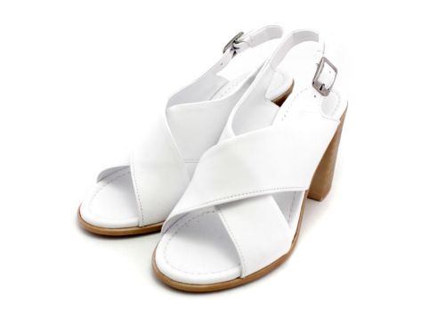 Дамски сандали от естествена кожа в бяло - Модел Лусия