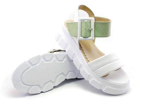 Дамски, ежедневни сандали в бяло и резеда - Модел Лорита