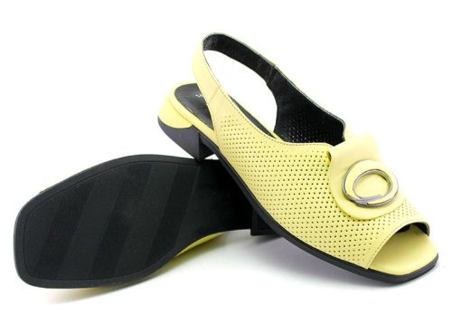 Дамски сандали от естествена кожа в  жълто - Модел Летисия