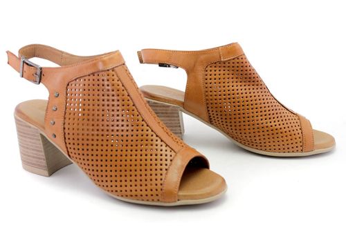 Дамски сандали от естествена кожа в кафяво - Модел Капка.