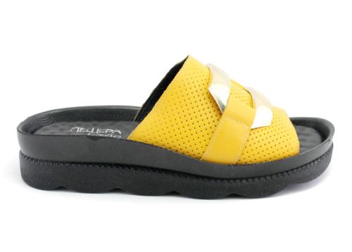Дамски чехли в жълто - Модел Руфина
