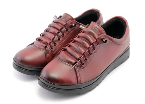 Дамски, ежедневни обувки в бордо - Модел Хера