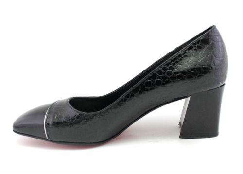Дамски официални обувки в черен лак, модел Арлет