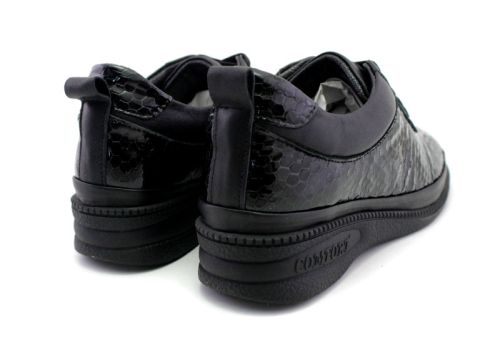 Дамски ежедневни обувки без връзки в черно - Модел Ахинора