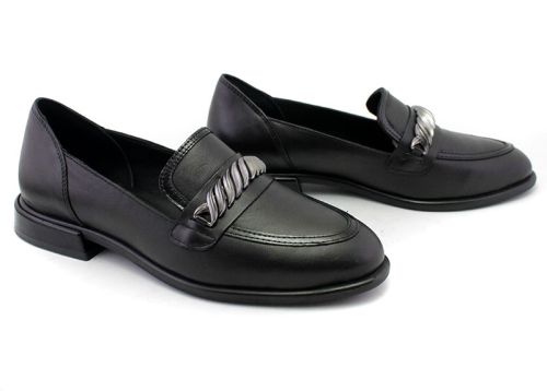 Дамски ежедневни обувки без връзки в черно - Модел Патриция.