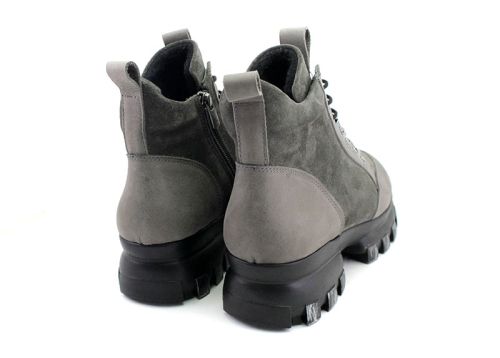 Дамски боти от естествен велур в сиво - модел Ивета