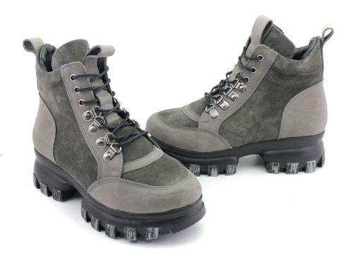 Дамски боти от естествен велур в сиво - модел Ивета