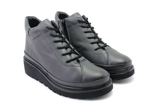 Дамски боти от естествена кожа в сиво - модел Лаура