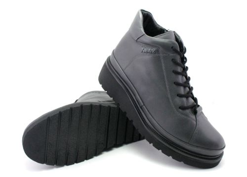 Дамски боти от естествена кожа в сиво - модел Лаура