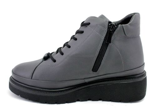 Дамски боти от естествена кожа в сиво - модел Лаура