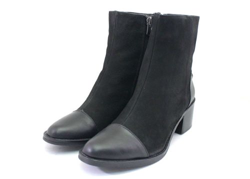 Botine de dama cu toc din piele naturala de culoare neagra - model Antigona.