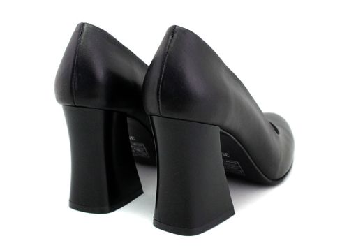 Pantofi formali dama in negru, model Leocadia.