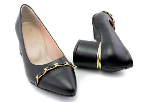 Дамски официални обувки в черно, модел Фелипа.