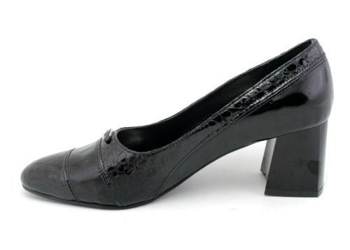 Дамски официални обувки в черно, модел Равена.