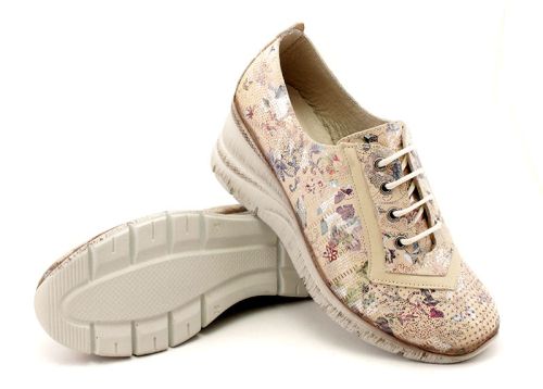 Дамски, ежедневни обувки в бежово - Модел Ейми.