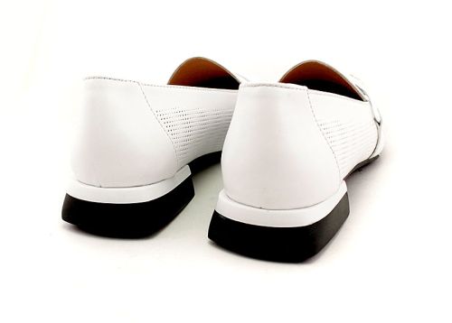 Pantofi joasa dama in alb - Model Melody.