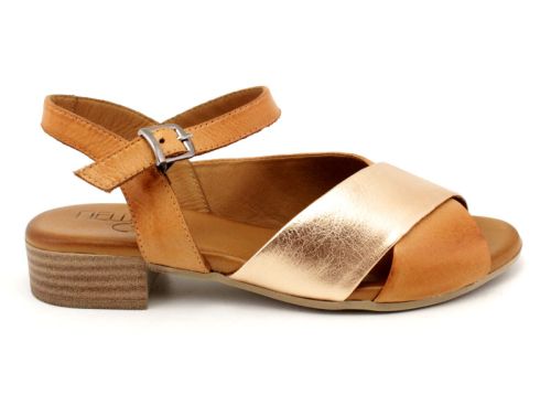Дамски, ежедневни сандали в светло кафяво и злато - Модел Палима.