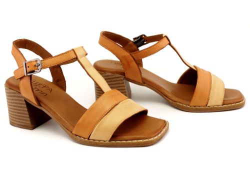 Дамски сандали от естествена кожа в светло кафяво и бисквитено бежово на среден ток - Модел Розалия.