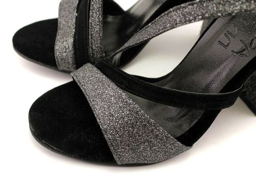 Дамски сандали в изкрящо черно - Модел Златея.
