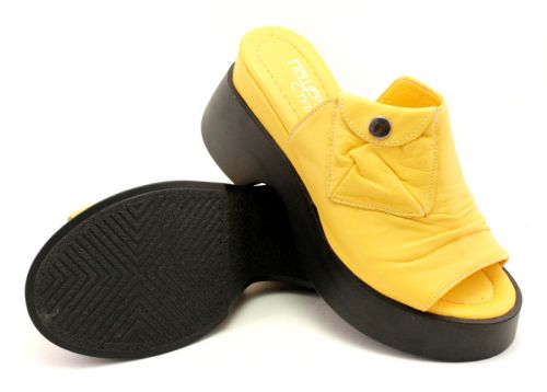 Дамски сабо от естествена кожа в жълто - Модел Саманта.