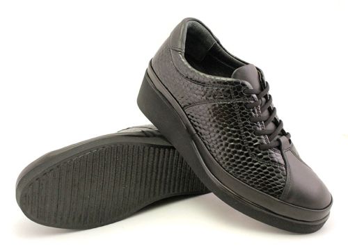 Дамски ежедневни обувки в черно - Модел Илона.