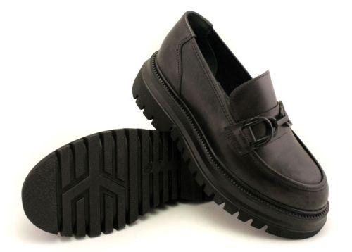 Дамски ежедневни обувки от естествена кожа в черно - Модел Глория.