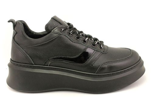 Дамски, спортни обувки в черно - Модел Елизабет.